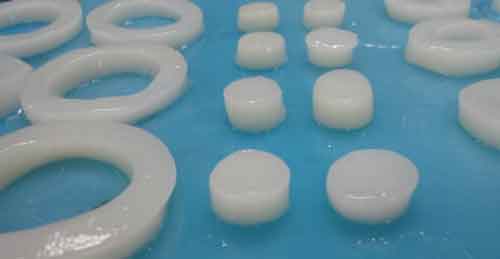 Pota en trozos, anillas y botones